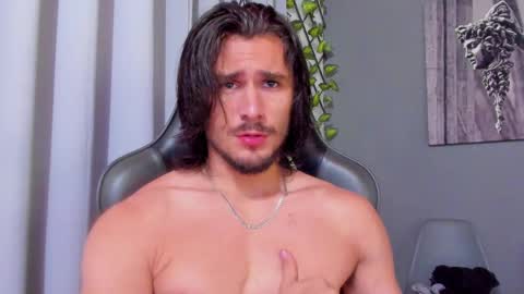 Snapshot of axel_owen chatting on 02.24.25 Axel online show from 02.24.25