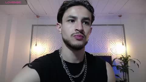 Axel  online show from 05.02.26