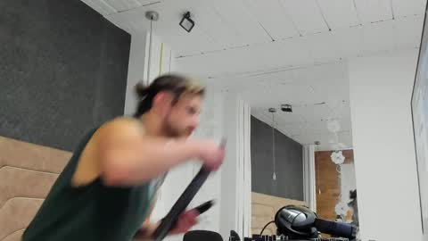 Axel  online show from 05.28.26