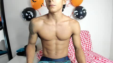 axel_rosse2 online show from 10.23.25
