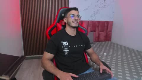 Snapshot of axel_stein2 chatting on 12.29.24 Axel online show from 12.29.24