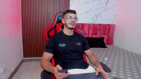 Snapshot of axel_stein2 chatting on 12.31.24 Axel online show from 12.31.24