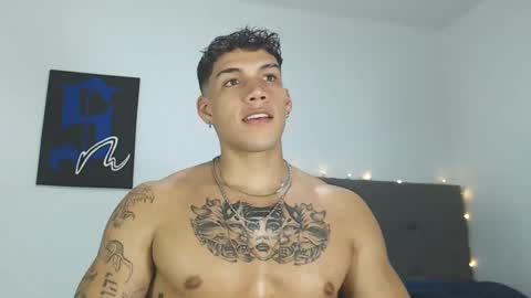 INDEPENDENT MODEL  online show from 12.19.24