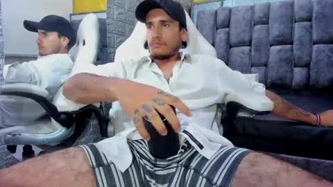 Axell Cross2 online show from 02.19.25