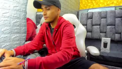 Axell Cross2 online show from 03.06.25