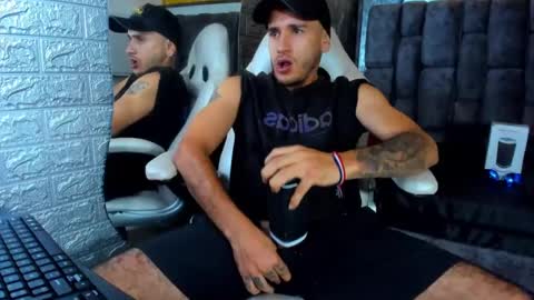 Axell Cross2 online show from 03.06.25