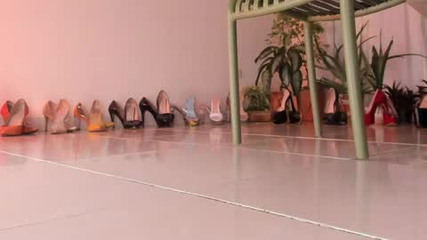 Snapshot of axellcollins chatting on 05.26.26 im your little femboy ALEX online show from 05.26.26