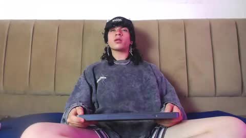 Snapshot of axellkush chatting on 02.18.25 AxellKush online show from 02.18.25