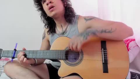 Snapshot of axl_kush_ chatting on 04.29.26 Axel Kush online show from 04.29.26