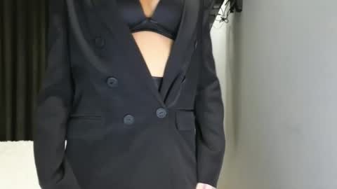 Ayabellle online show from 02.07.25