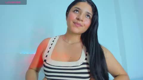 Snapshot of ayheleen_sexygirl3 chatting on 01.13.25 Mariana online show from 01.13.25