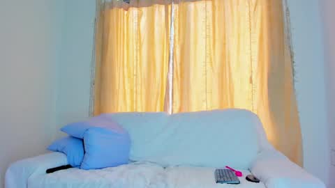 Snapshot of ayheleen_sexygirl3 chatting on 02.18.25 Mariana online show from 02.18.25