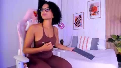 Ayleen online show from 10.31.25