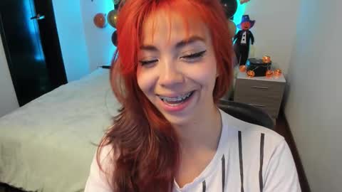 Aylin online show from 10.15.25