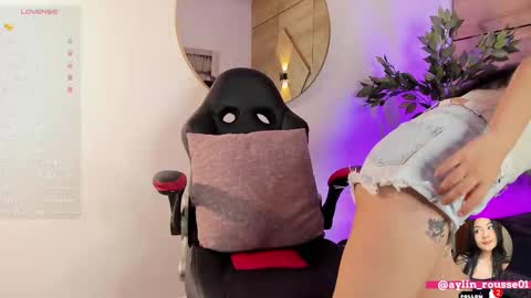 Snapshot of aylin_rousse chatting on 10.04.25 ayllin online show from 10.04.25