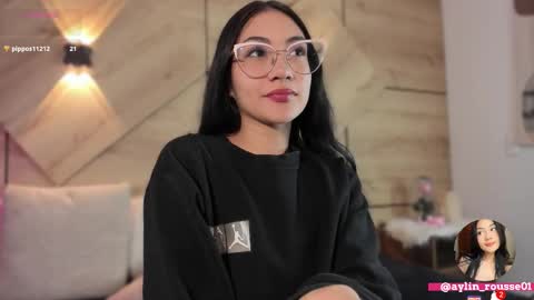 Snapshot of aylin_rousse chatting on 10.12.25 ayllin online show from 10.12.25