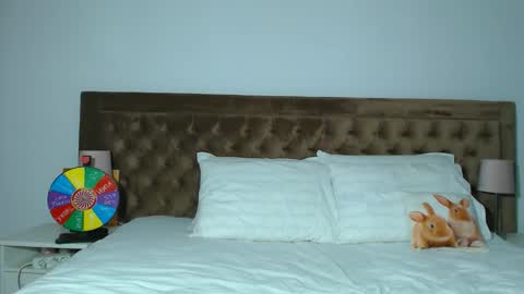 Aylin online show from 10.24.25