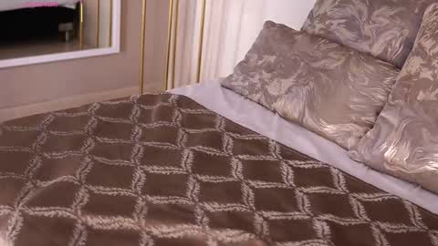 Aylin Millerxs online show from 10.28.25