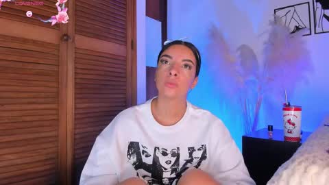 Aylin  online show from 10.01.25