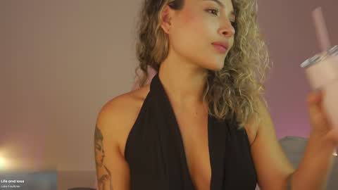 Snapshot of ayralee chatting on 02.07.25 Ayra L online show from 02.07.25