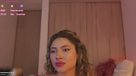 Snapshot of ayralee chatting on 02.25.25 Ayra L online show from 02.25.25