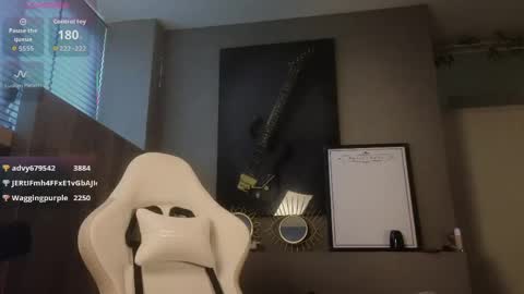 Snapshot of ayreenmoore chatting on 03.24.26 Ayreen Moore online show from 03.24.26
