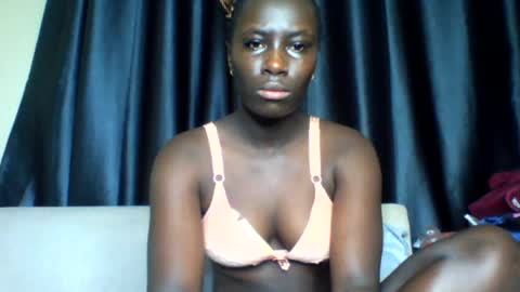 Snapshot of azaelia_iris chatting on 07.12.26 azaelia_iris online show from 07.12.26