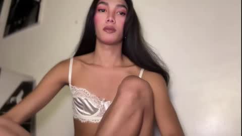 Snapshot of azalea_cum69 chatting on 04.21.26 azalea_cum69 online show from 04.21.26
