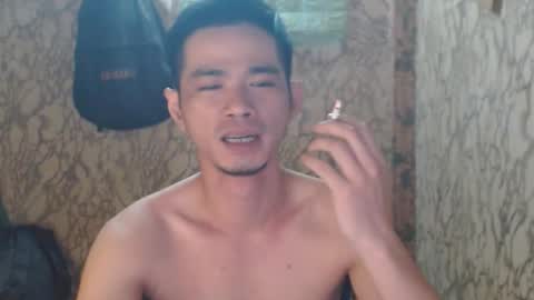 Snapshot of azn_philip chatting on 11.01.25 Philip online show from 11.01.25