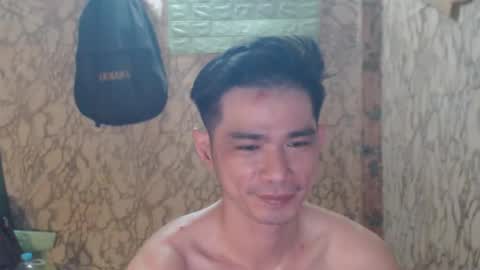 Snapshot of azn_philip chatting on 12.02.25 Philip online show from 12.02.25