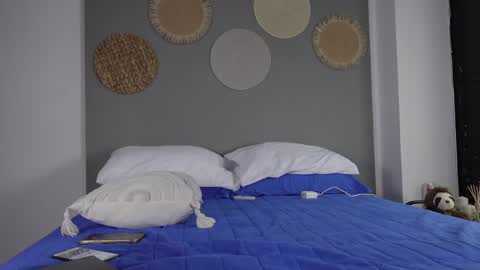 Snapshot of azulperezxx chatting on 04.15.26 Azulperez online show from 04.15.26