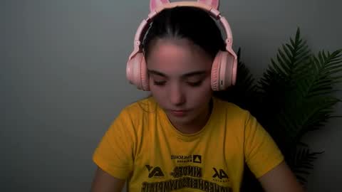 azumi_chan_ online show from 09.10.25