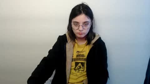 Snapshot of azumi_chan_ chatting on 02.09.26 azumi_chan_ online show from 02.09.26