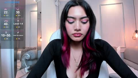 Azura online show from 02.04.25