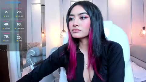 Azura online show from 02.08.25