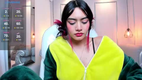 Azura online show from 02.11.25