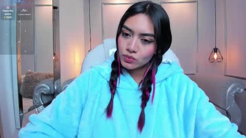 Azura online show from 03.10.25