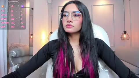 Azura online show from 10.27.25