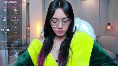 Azura online show from 11.14.25