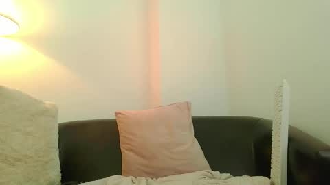 Rebecca online show from 03.05.25