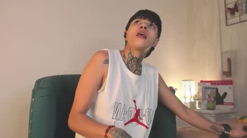 Anny online show from 11.26.25