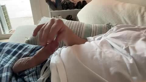 Snapshot of b_boy20166 chatting on 12.06.24 b_boy20166 online show from 12.06.24