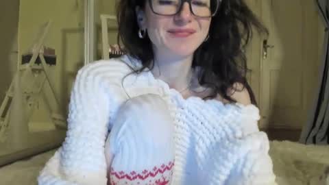 Snapshot of babby_jewel chatting on 12.22.24 babby_jewel online show from 12.22.24