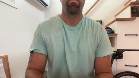 Snapshot of babeheater chatting on 12.03.25 babeheater online show from 12.03.25