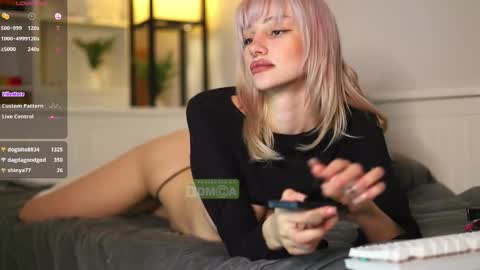 Hey  Im your angel Holly online show from 02.20.25