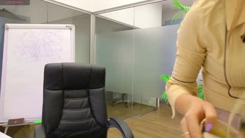 Olivia and Lexi online show from 03.06.25