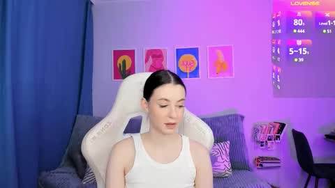 Snapshot of baby_annabellee chatting on 11.24.25 Baby Annabelle online show from 11.24.25