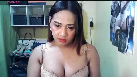 Snapshot of baby_cassandra chatting on 01.18.25 cassandra online show from 01.18.25