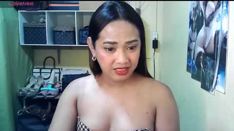 Snapshot of baby_cassandra chatting on 01.23.25 cassandra online show from 01.23.25