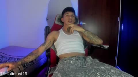 Snapshot of baby_gio chatting on 06.19.26 OF GxoXabs online show from 06.19.26